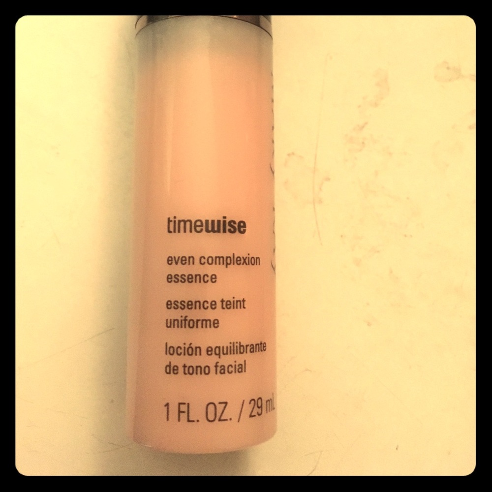 Mary Kay Even Complexion essence serum